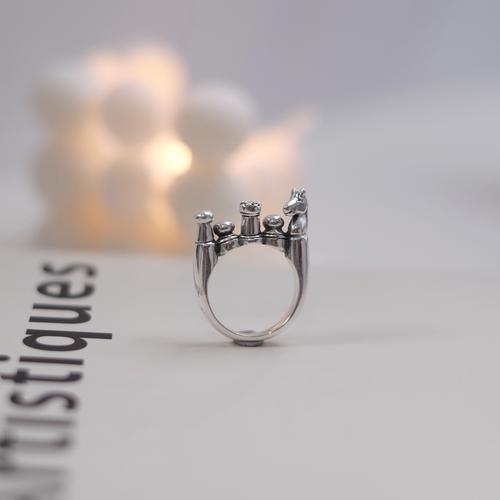 Đội trưởng Nguyễn Thanh Hải trong lần được nhận Huân chương Chiến công hạng Ba vì thành tích xuất sắc.